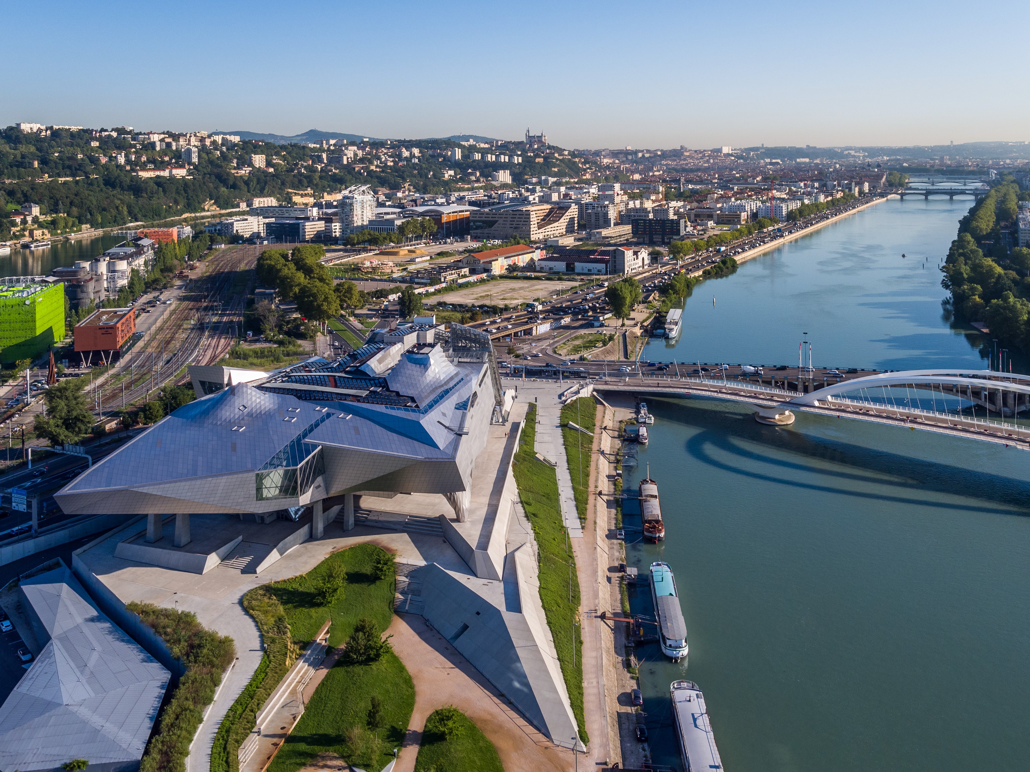 QUAI PERRACHE: MORE ROOM FOR CARPOOLING | Lyon Confluence